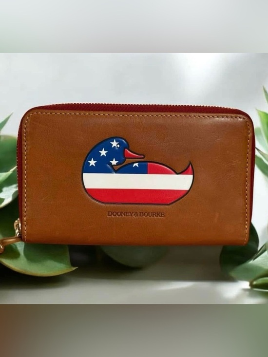 Dooney & Bourke Handbags - Dooney & Bourke Rare American Flag Duck Florentine Wallet/Wristlet